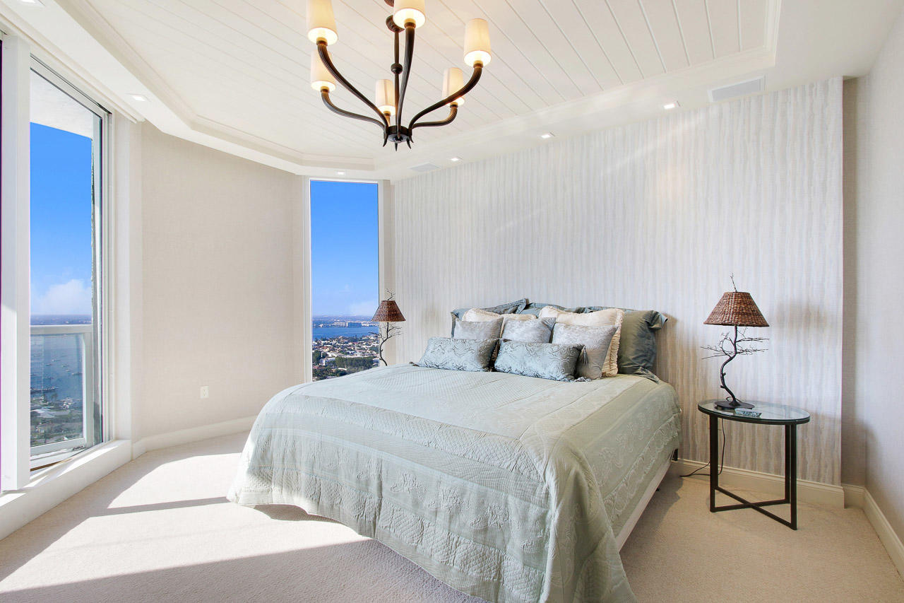 Ritz Carlton Residences - Residential