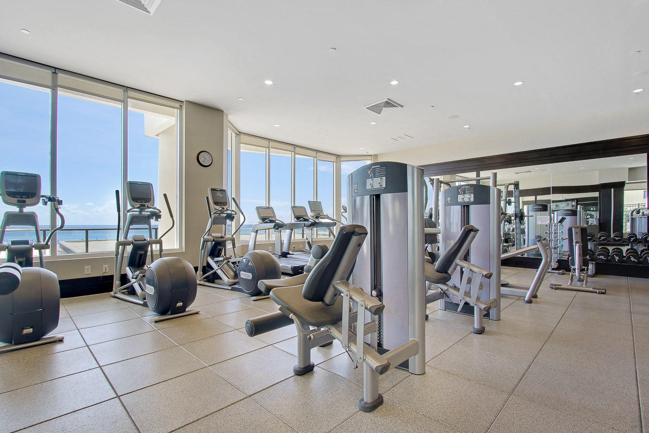 Ritz Carlton Residences - Residential