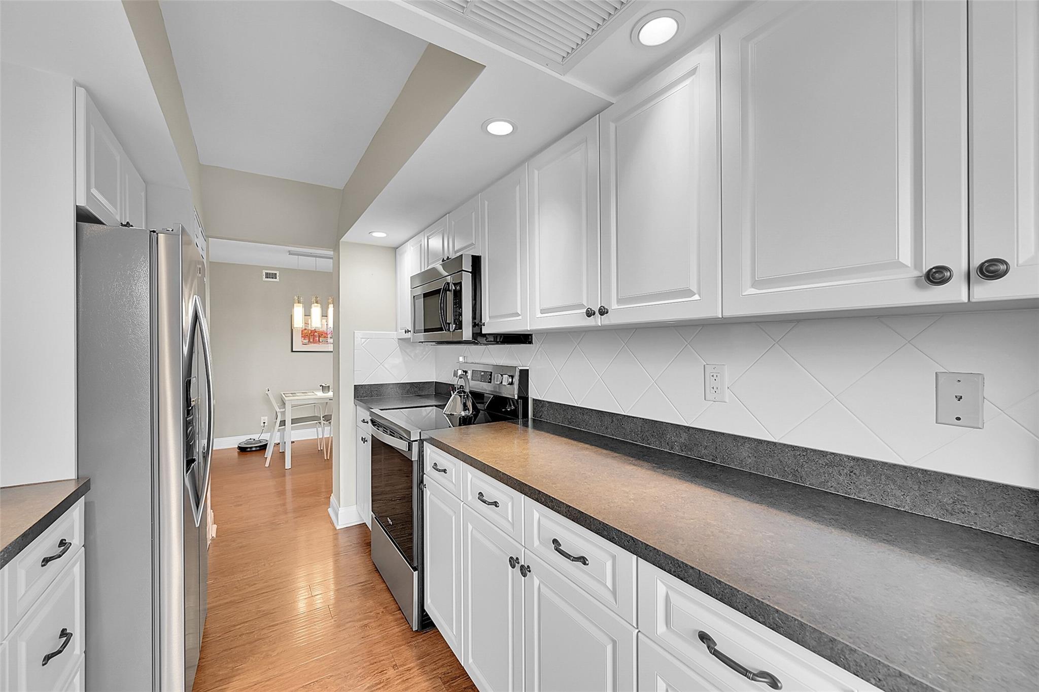 Vantage View Condo - Residential Lease