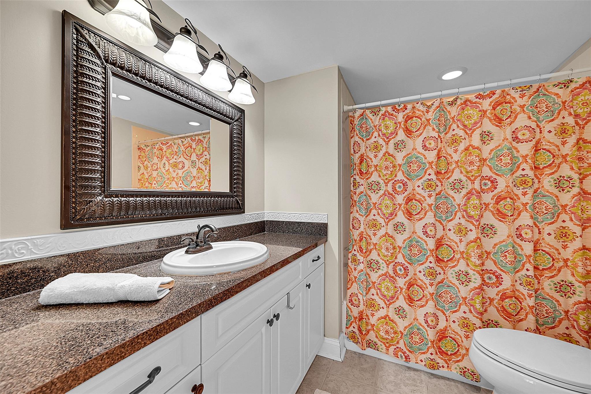 Vantage View Condo - Residential Lease