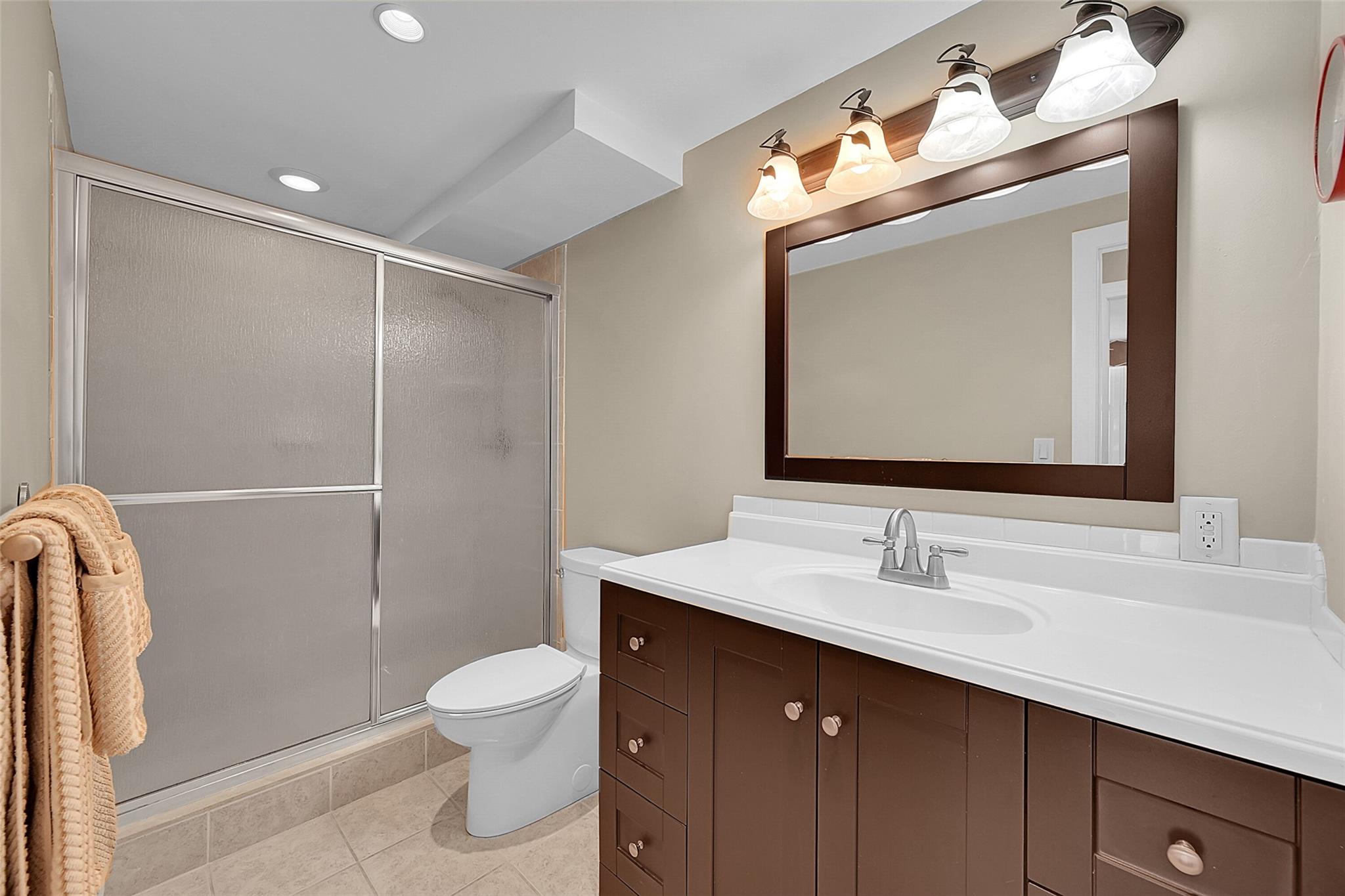 Vantage View Condo - Residential Lease