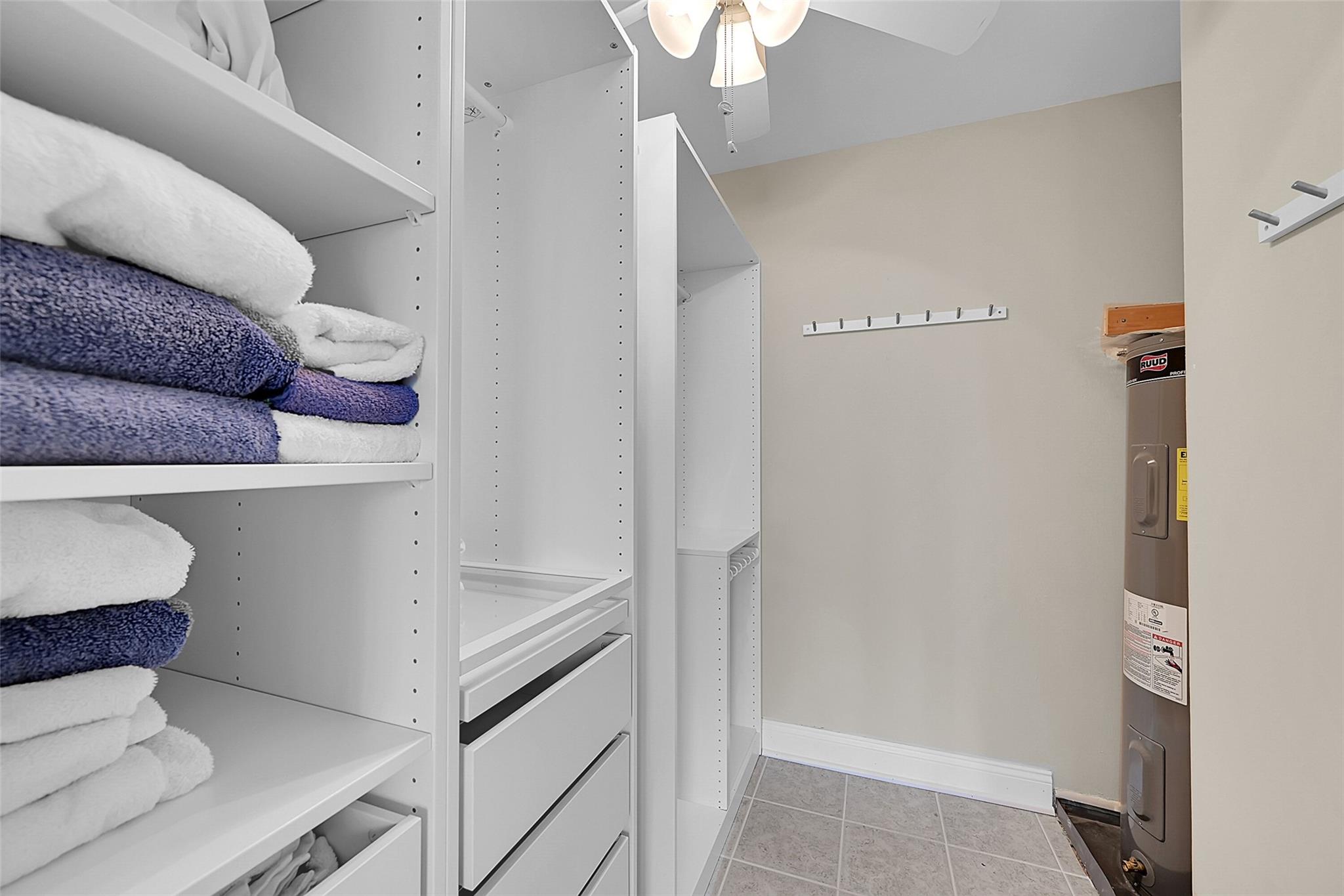 Vantage View Condo - Residential Lease