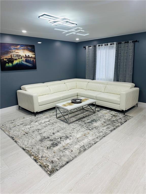 Furnished or unfurnished Brand new, State of the art, completely furnished, freshly painted and entirely updated 2 bedroom, 2 full bath in the heart of east Fort Lauderdale. Be the first to live in this sophisticated, chic apartment, with attention to every detail. Designed and updated recently by a famous interior designer-architect. Brand new appliances, washer-dryer in the unit. Has two deeded parking spots in front of the unit. Plenty of storage,california closets, Beautiful, brand new furniture. Excellent location close to the beach,shopping,restaurants,entertainment and located in a great school zone. Be the one that everyone envies. 10 min bike ride to the beach