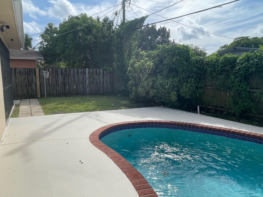 Sunrise Golf Village Sec - Residential