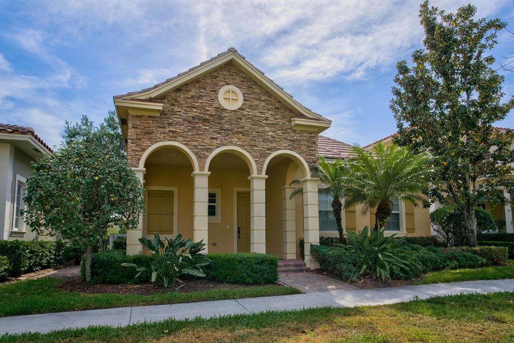 Photo of 110 Foxford Court, Jupiter, FL 33458 (MLS # R10705629)