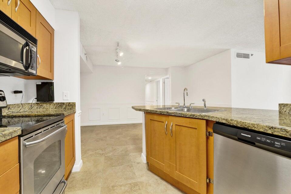 BOCAR CONDO - Residential Lease