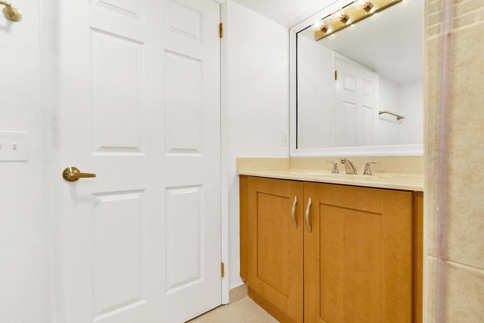 BOCAR CONDO - Residential Lease