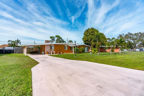 A home in Port St Lucie