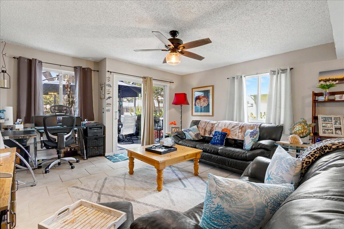 RIVERWALK 3 - Residential