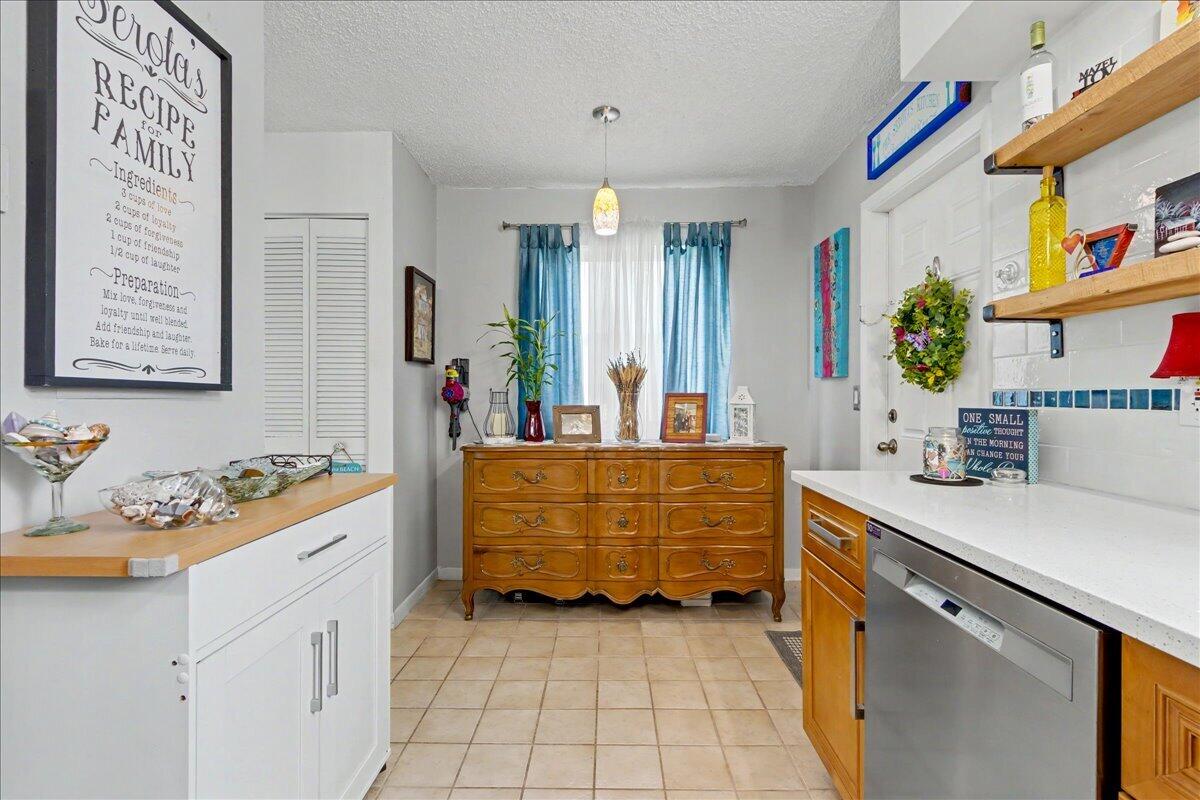 RIVERWALK 3 - Residential