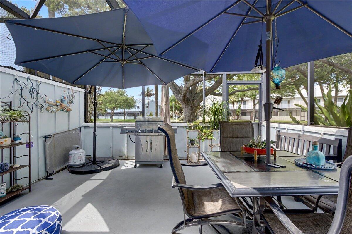 RIVERWALK 3 - Residential