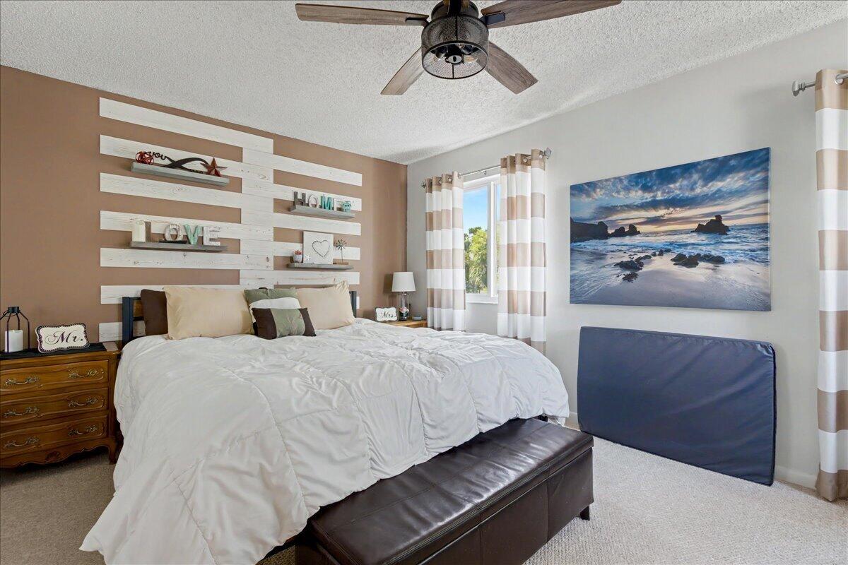 RIVERWALK 3 - Residential