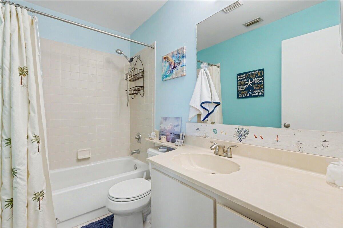 RIVERWALK 3 - Residential