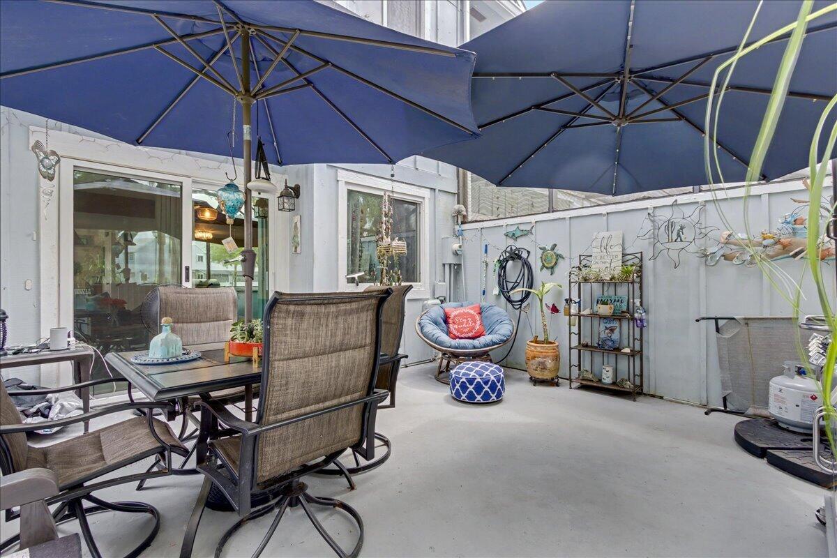 RIVERWALK 3 - Residential