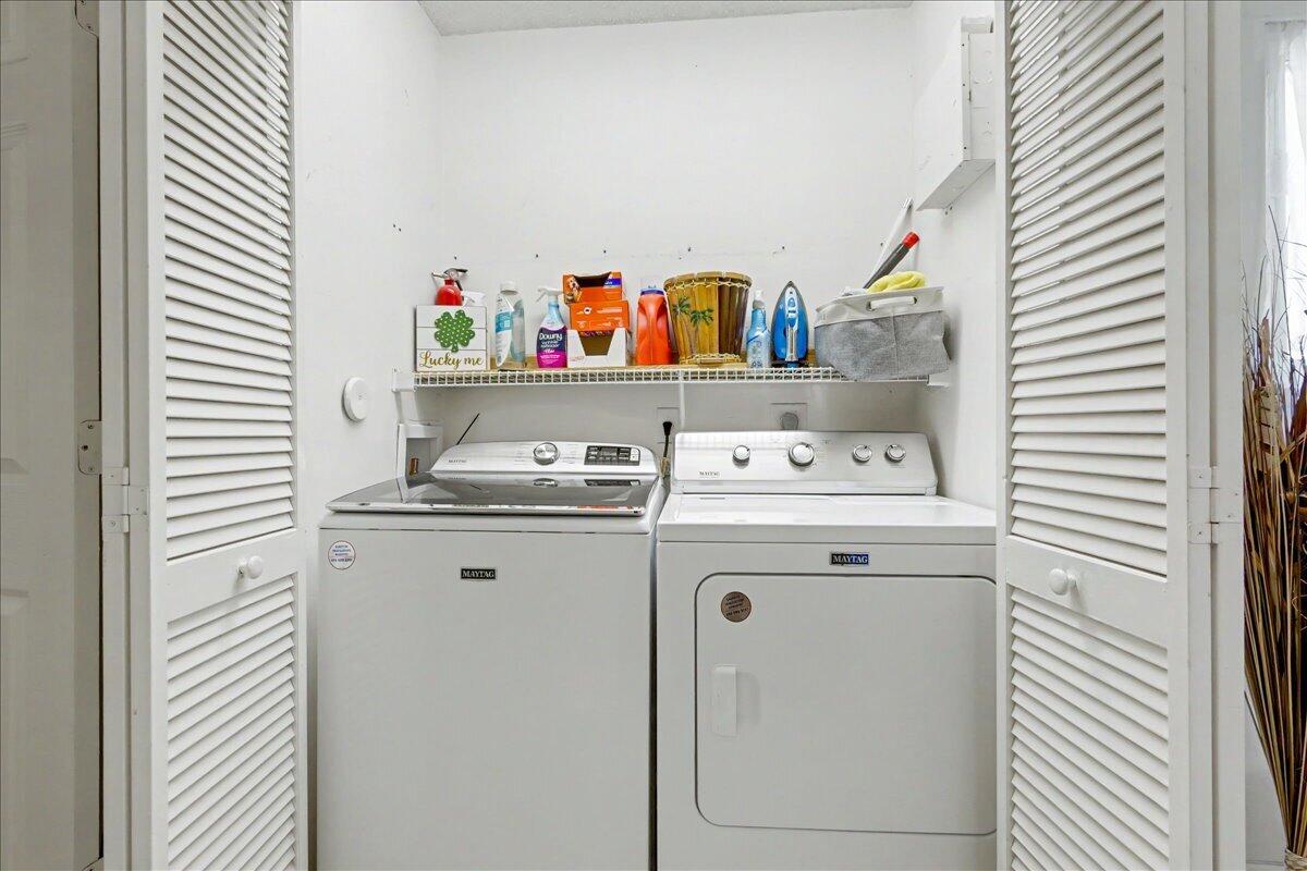 RIVERWALK 3 - Residential