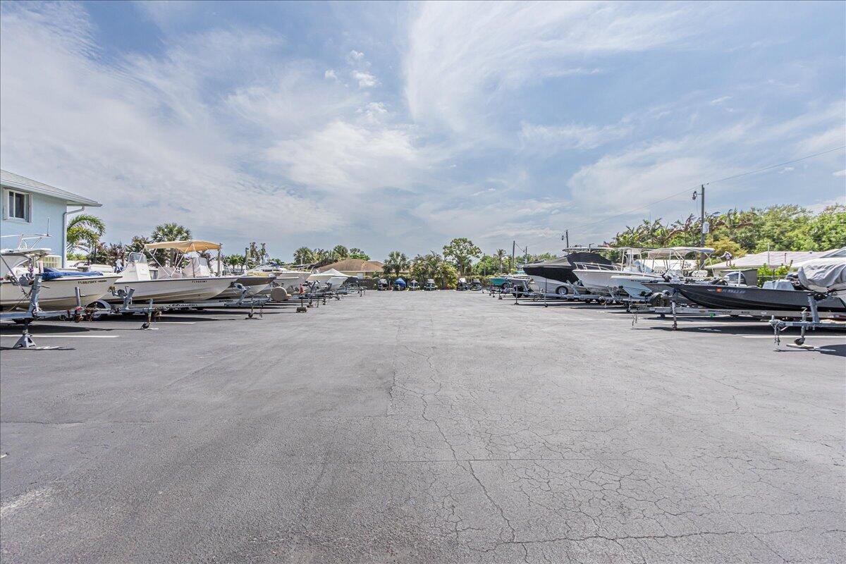 RIVERWALK 3 - Residential