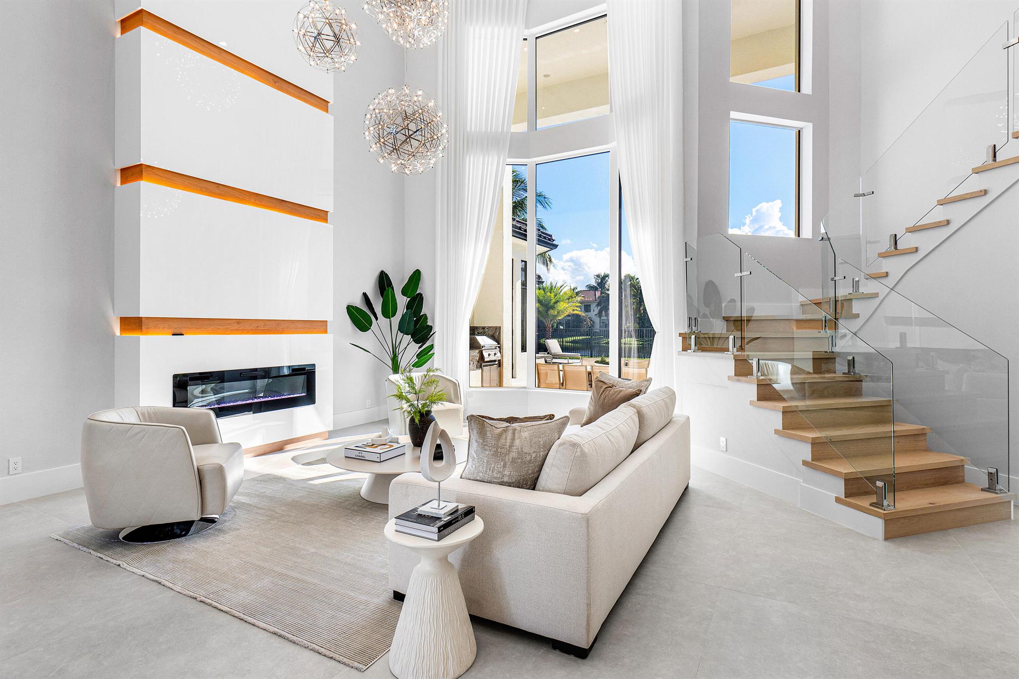 THE OAKS - Residential