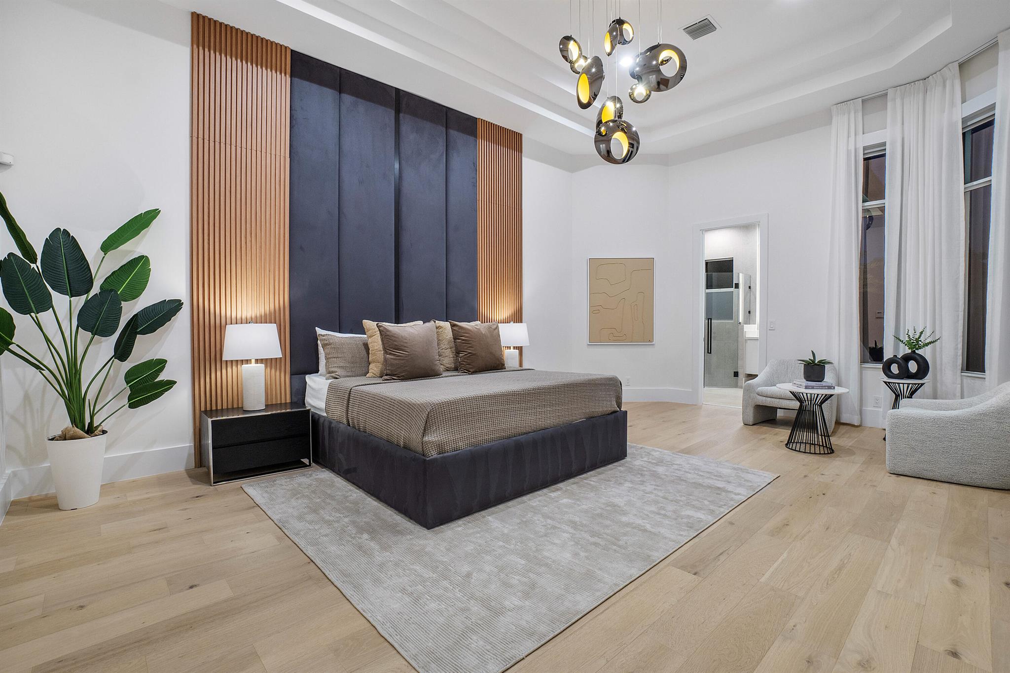 THE OAKS - Residential