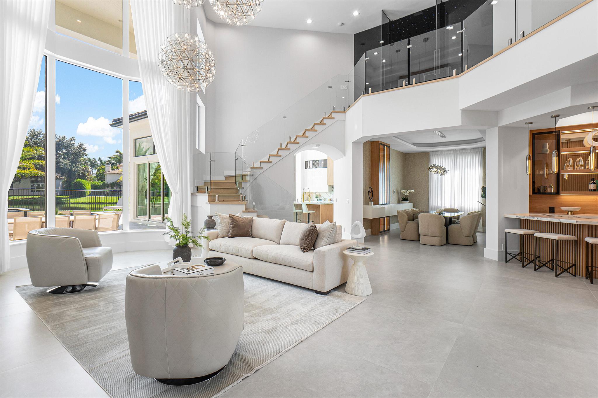 THE OAKS - Residential