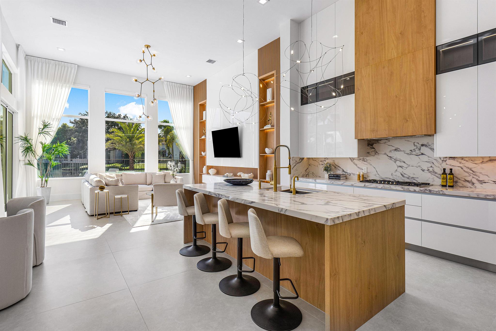 THE OAKS - Residential