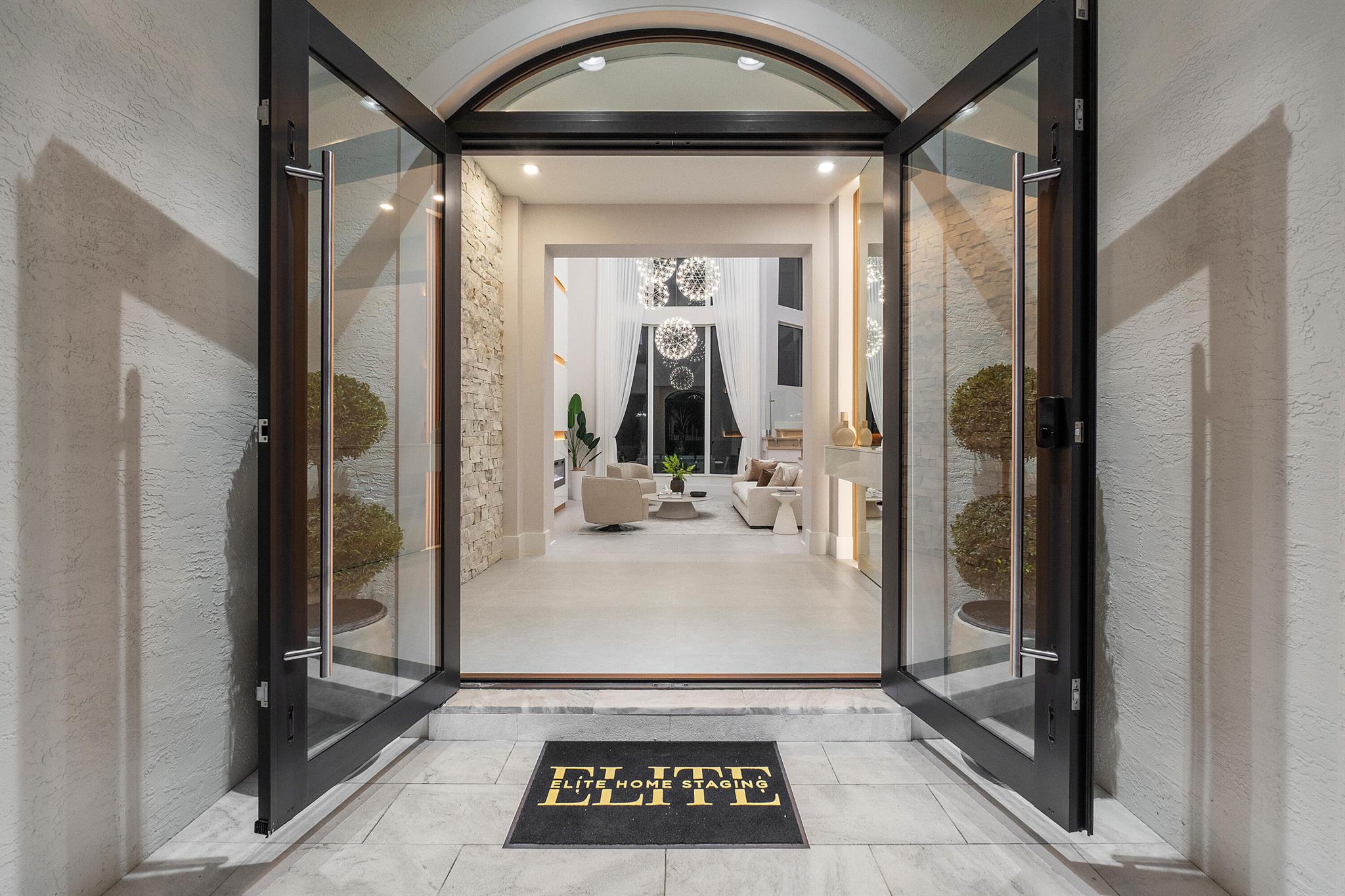 THE OAKS - Residential