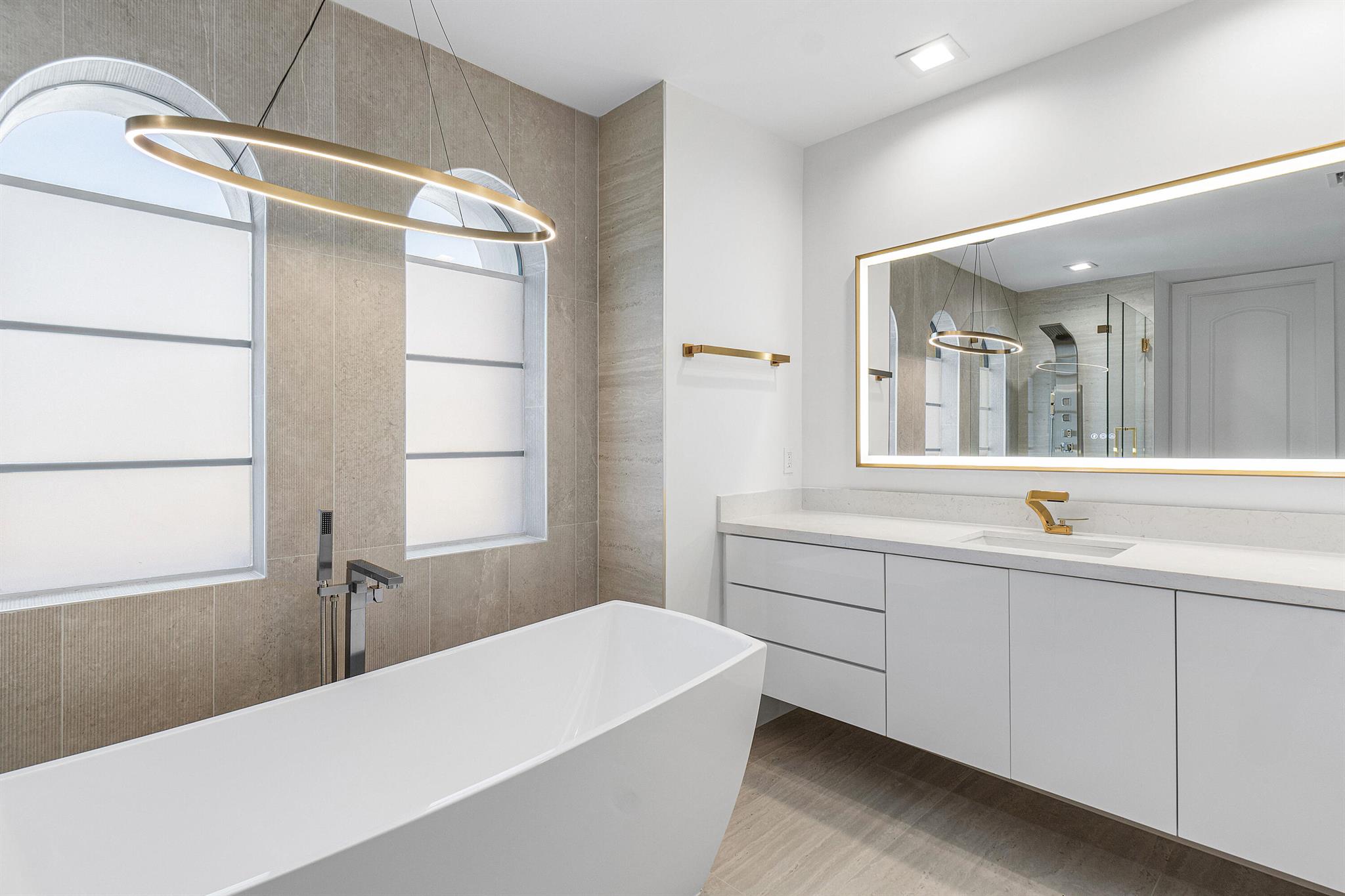 THE OAKS - Residential