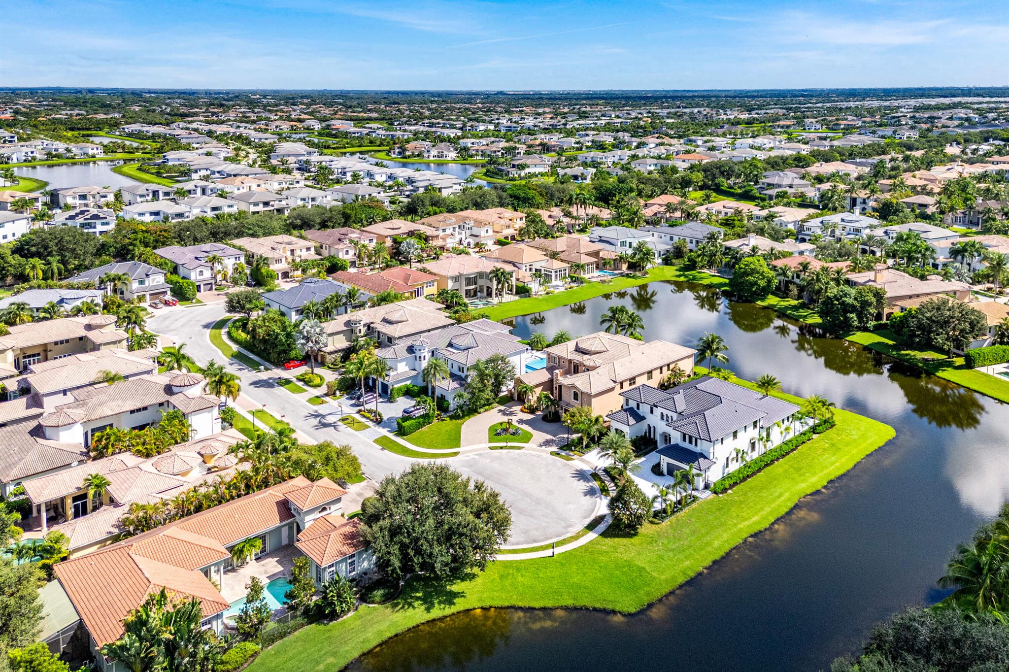 THE OAKS - Residential