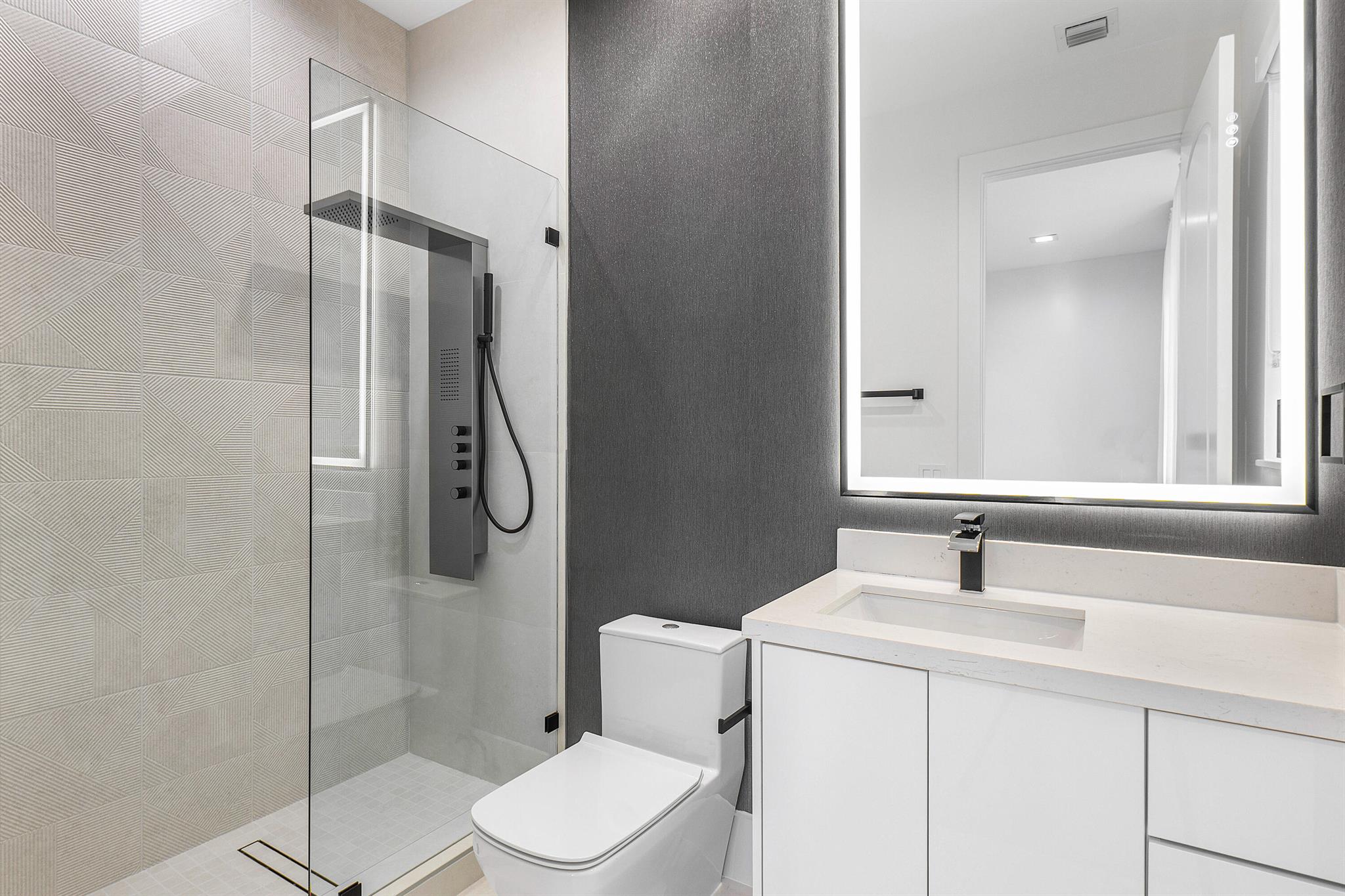 THE OAKS - Residential