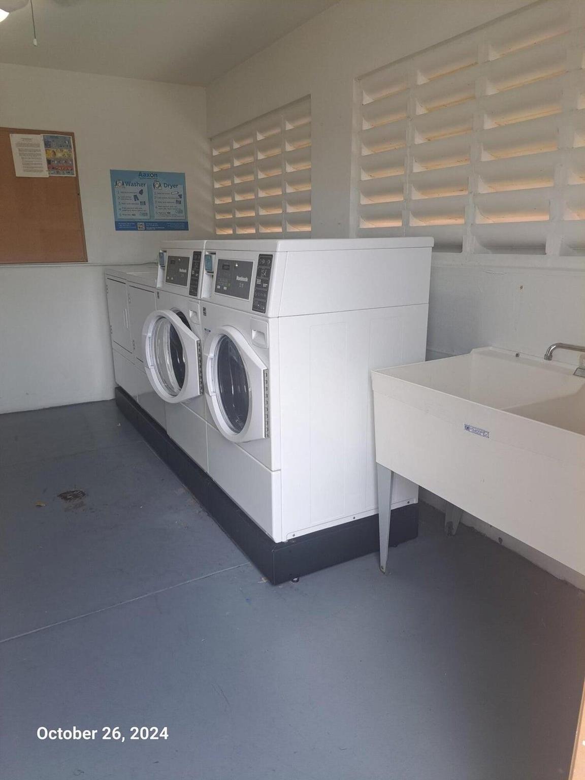 CRESTHAVEN VILLAS CONDO 2 - Residential Lease