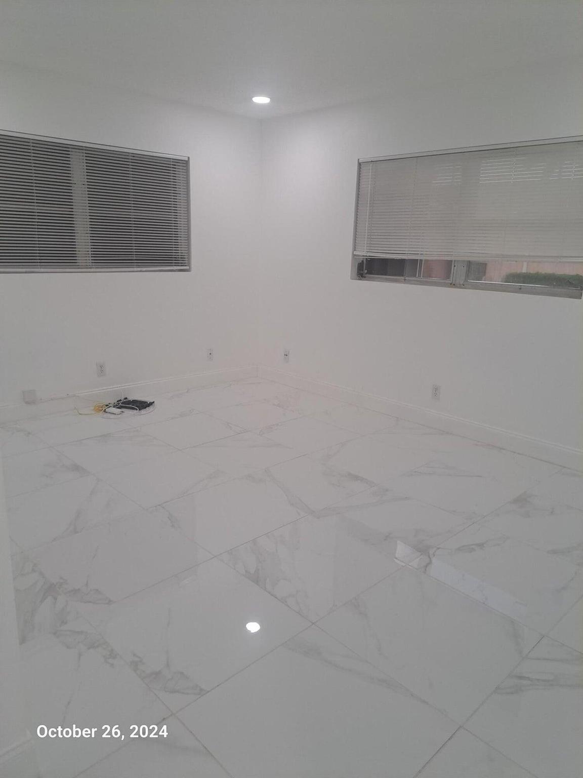 CRESTHAVEN VILLAS CONDO 2 - Residential Lease