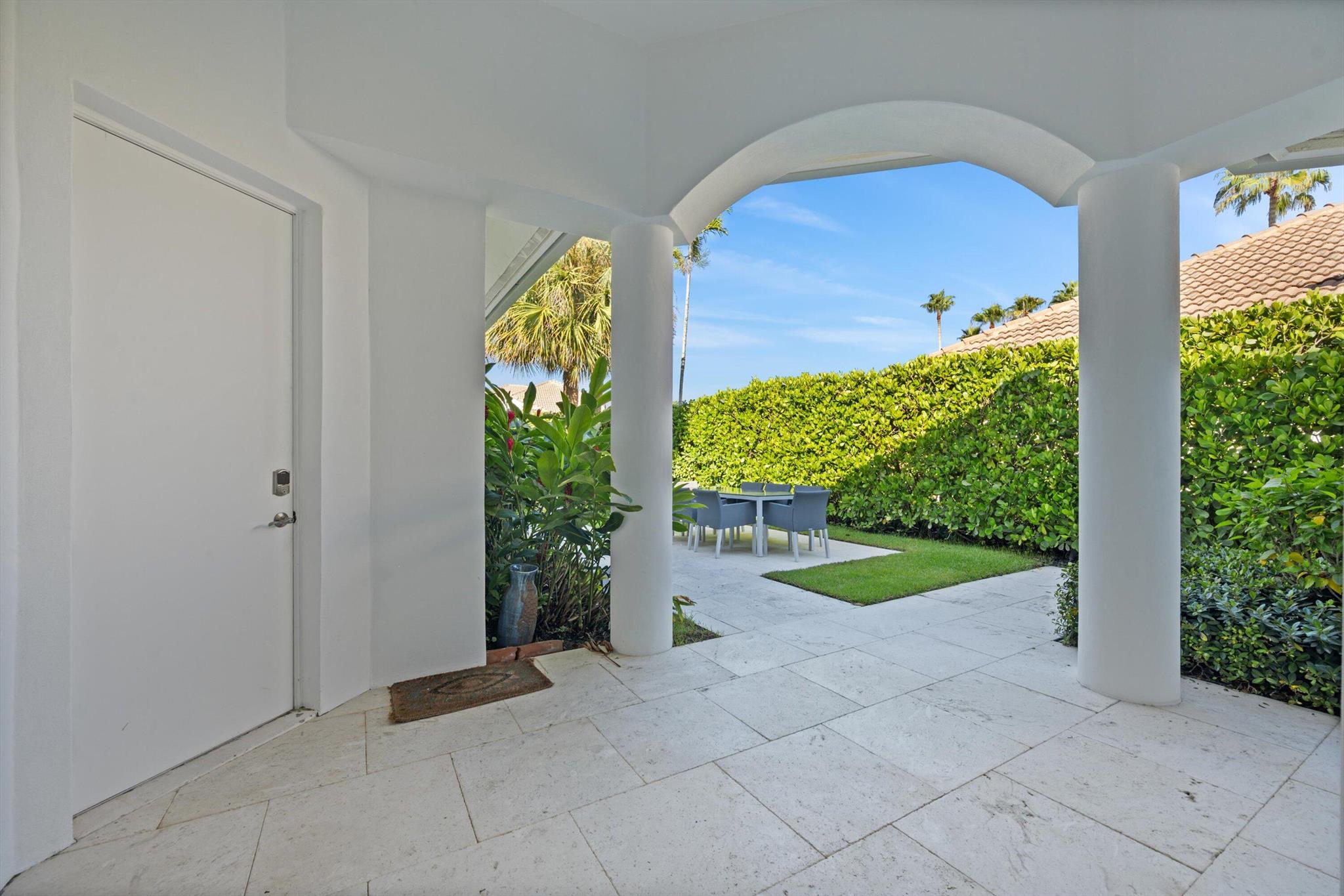 SHADY OAKS OF PALM BEACH - Residential