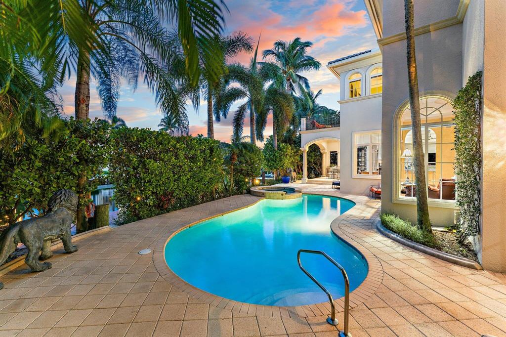 HARBOUR ISLES - Residential