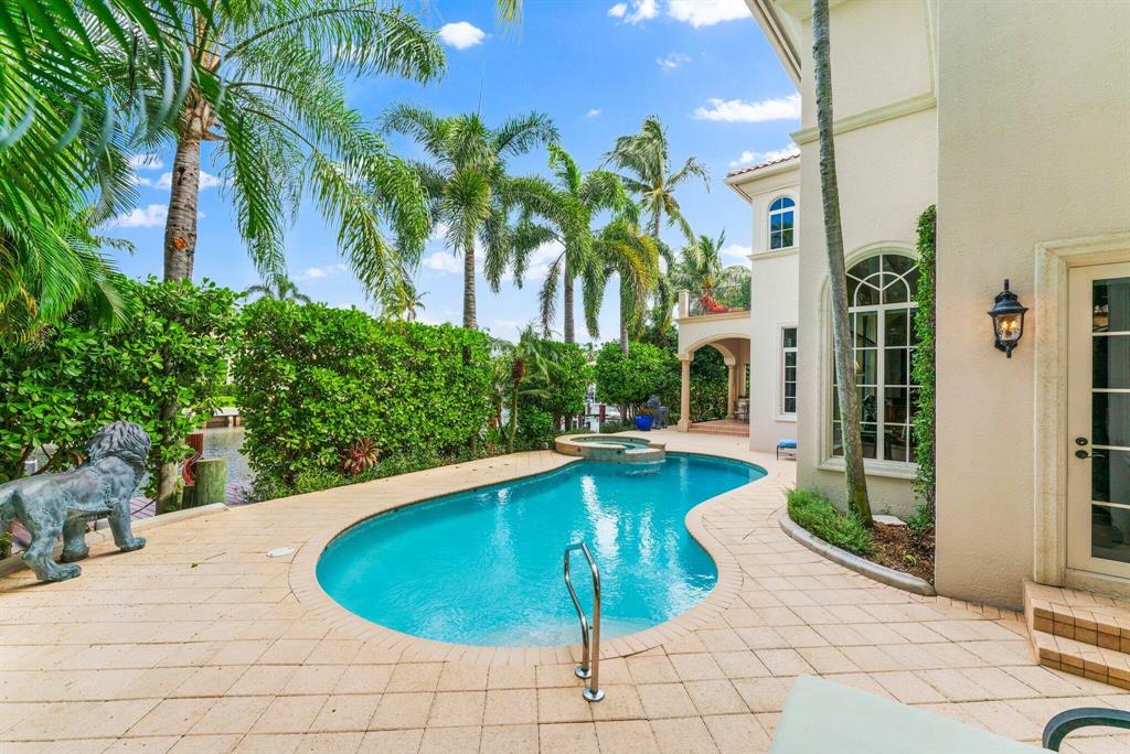 HARBOUR ISLES - Residential