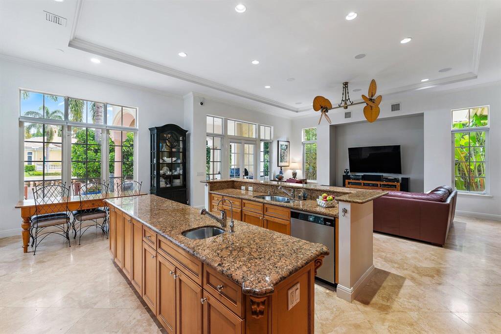 HARBOUR ISLES - Residential