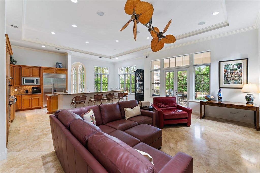 HARBOUR ISLES - Residential