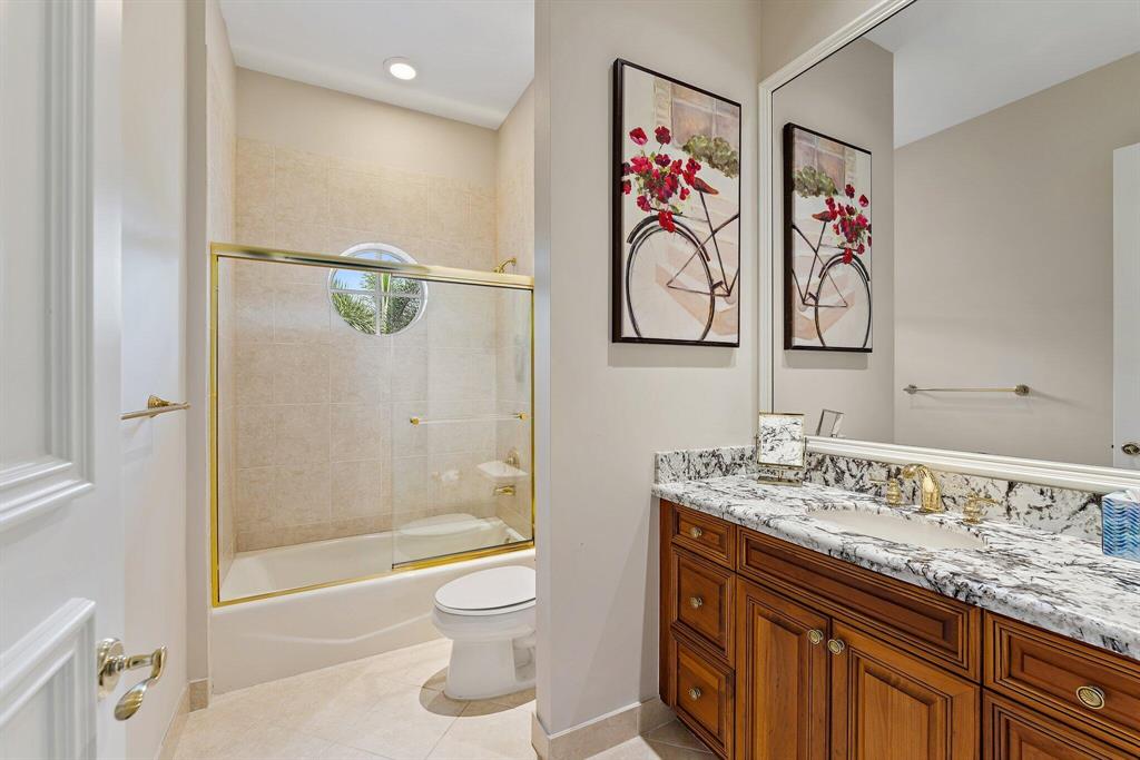 HARBOUR ISLES - Residential