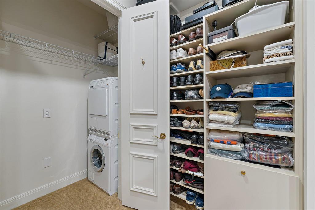 HARBOUR ISLES - Residential