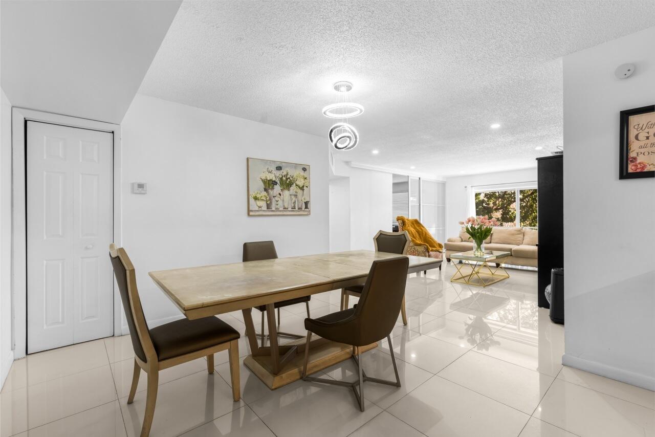 INVERRARY COUNTRY CLUB - Residential