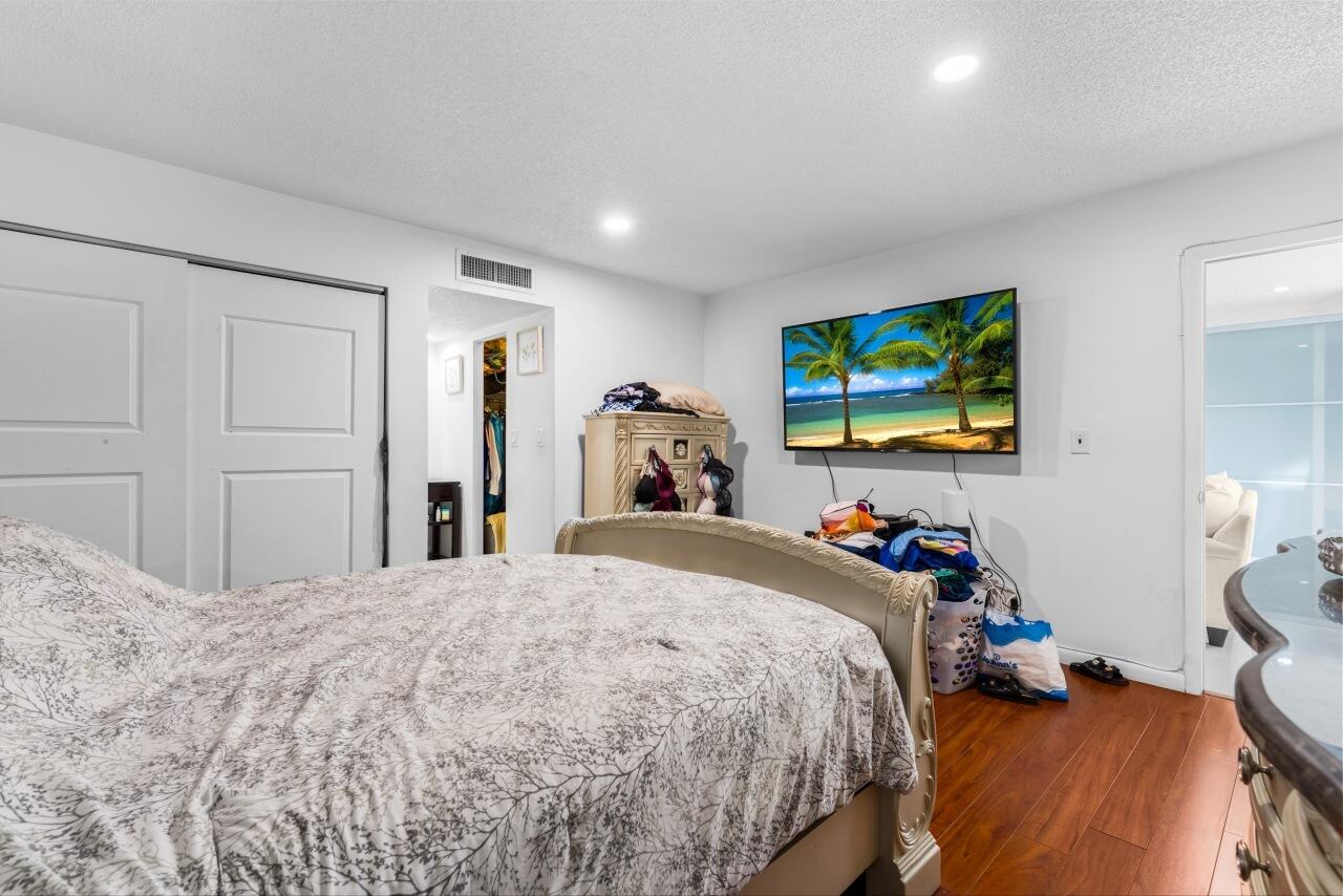 INVERRARY COUNTRY CLUB - Residential