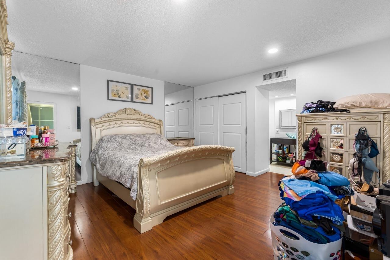 INVERRARY COUNTRY CLUB - Residential