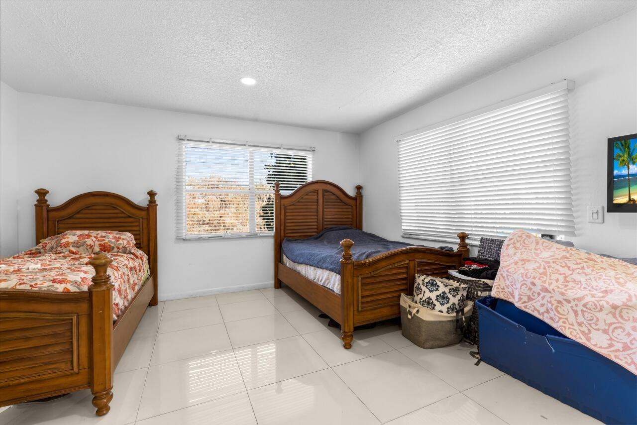 INVERRARY COUNTRY CLUB - Residential