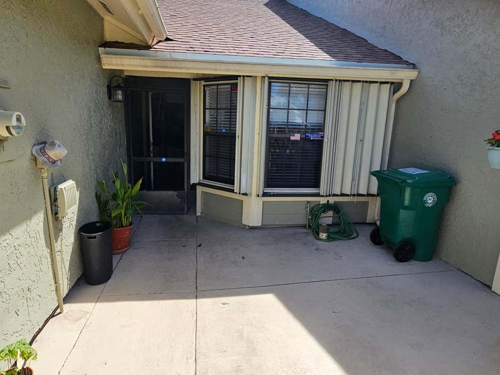 Photo of 1517 SE Colchester Circle, Port Saint Lucie, FL 34952 (MLS # R11029496)