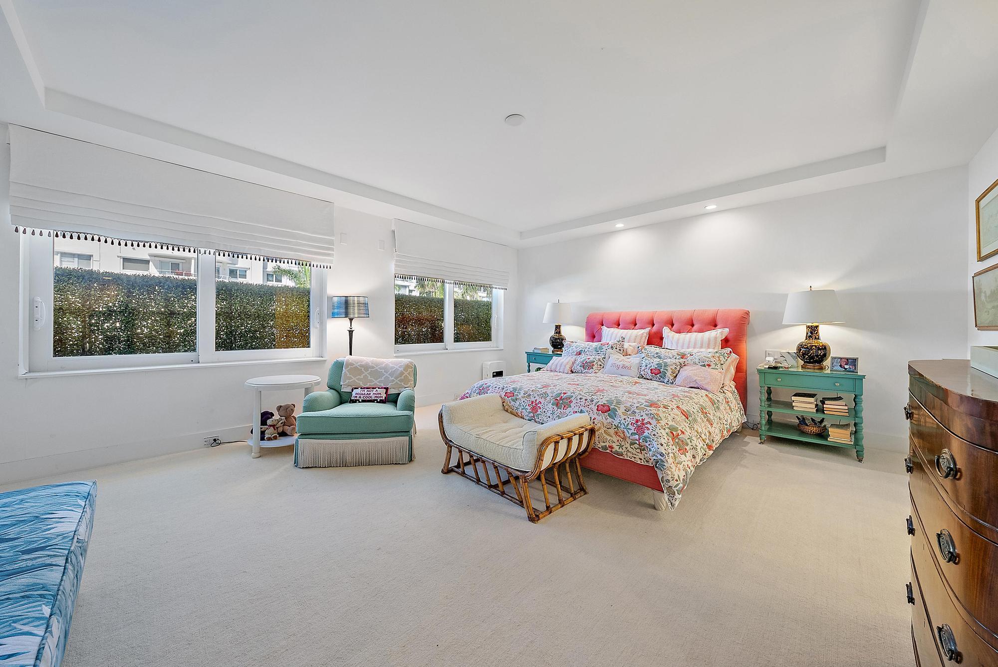 PALM BEACH TOWERS CONDO - Residential