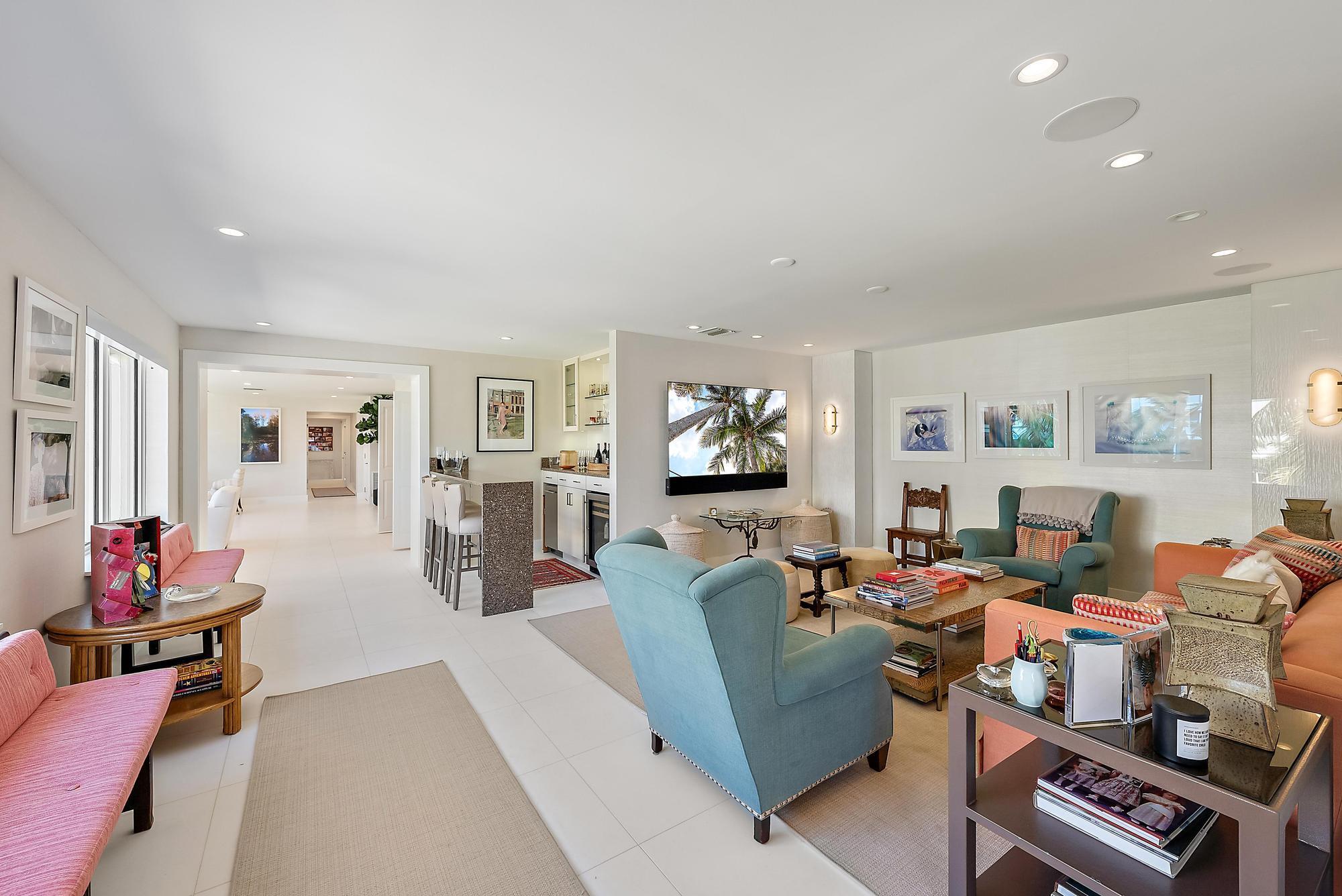 PALM BEACH TOWERS CONDO - Residential