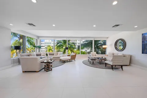 44 Cocoanut Row Unit B310, Palm Beach, FL MLS: R11075002