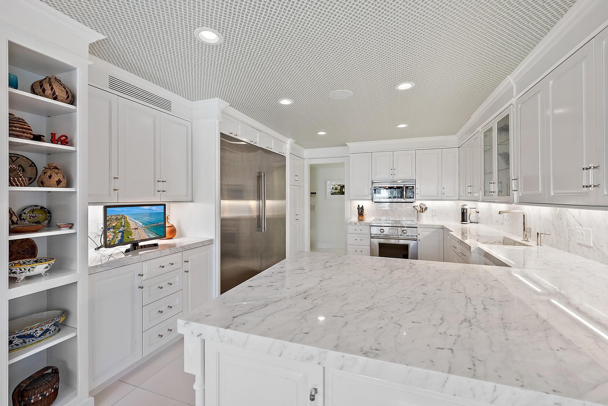 PALM BEACH TOWERS CONDO - Residential