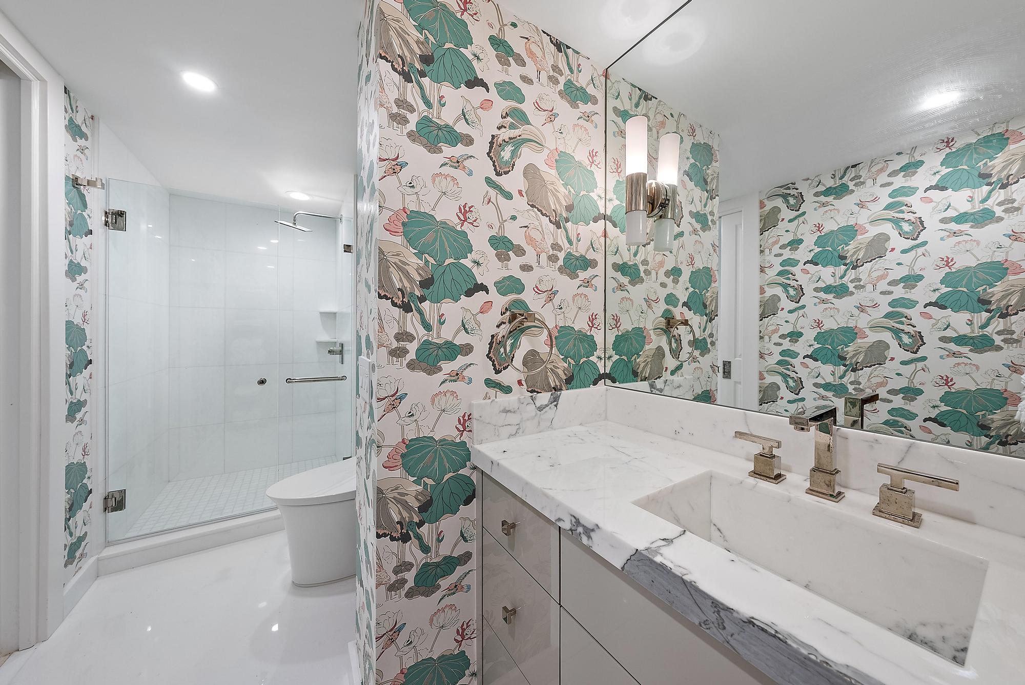 PALM BEACH TOWERS CONDO - Residential