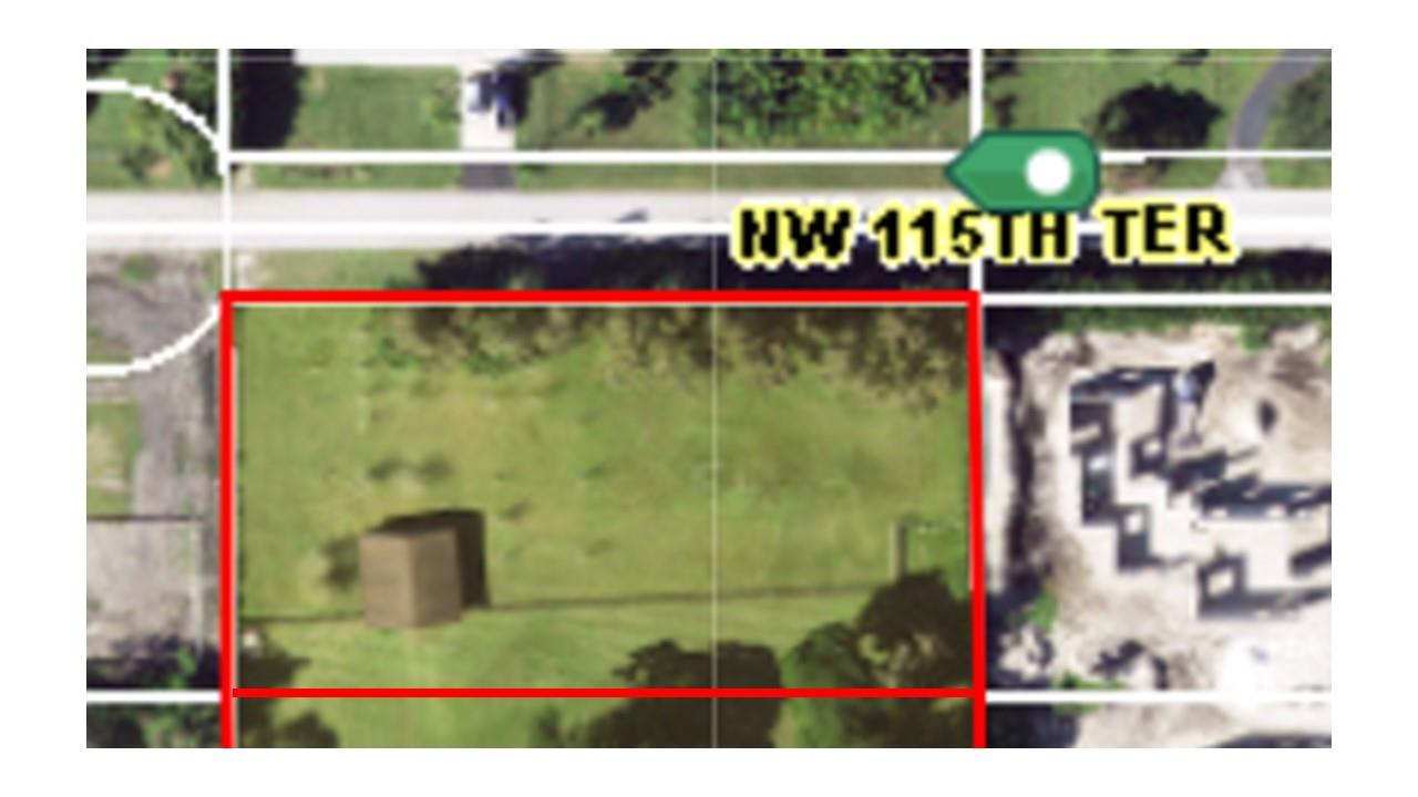 Beautiful homes on the street. A perfect lot for a new home for a family. The street is a cul de sac and is close to the middle of the cul de sac. The street is close to Fresh Market , Publix and Sawgrass mall. Great location!