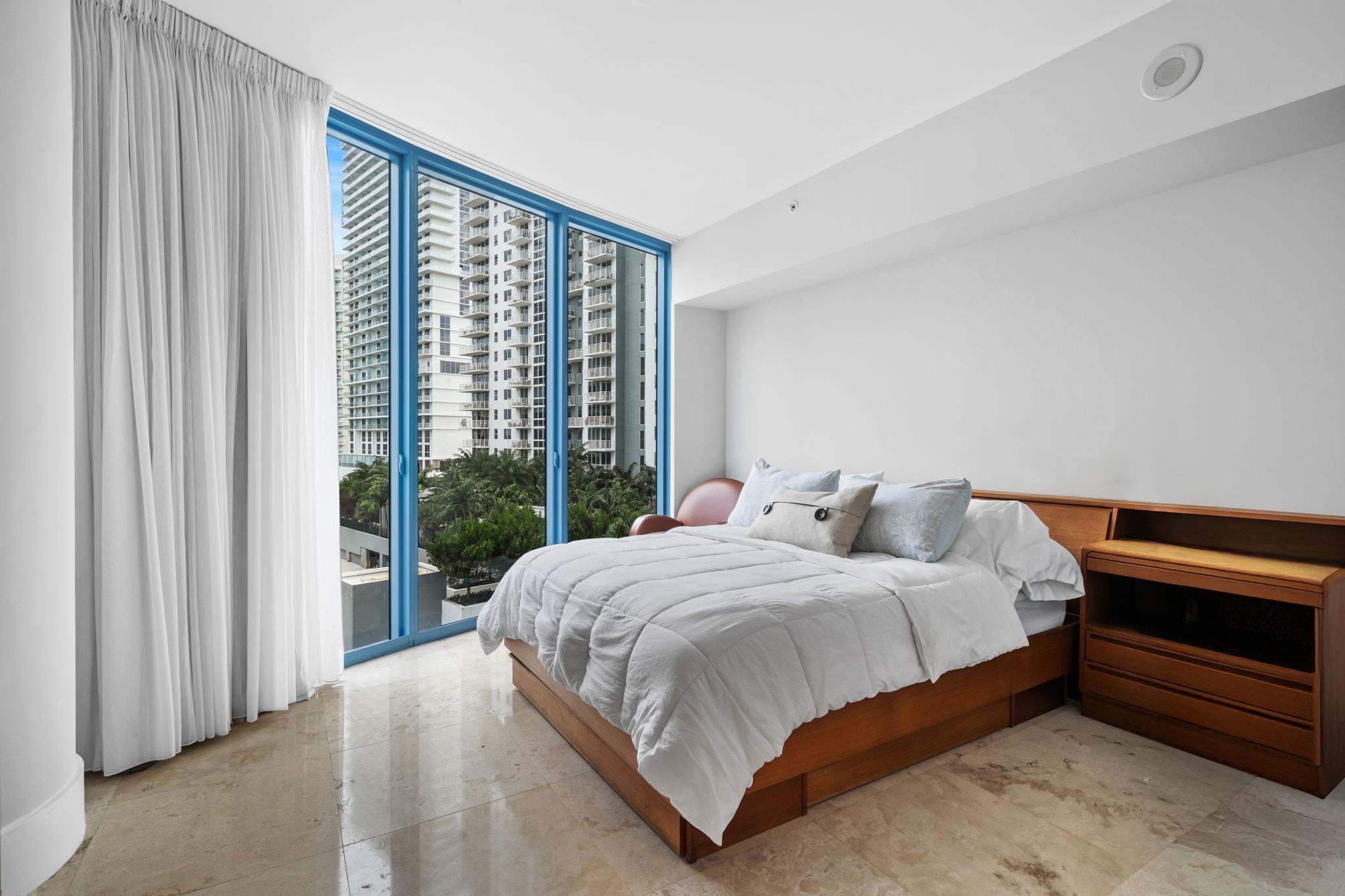 LAS OLAS RIVER HOUSE - Residential