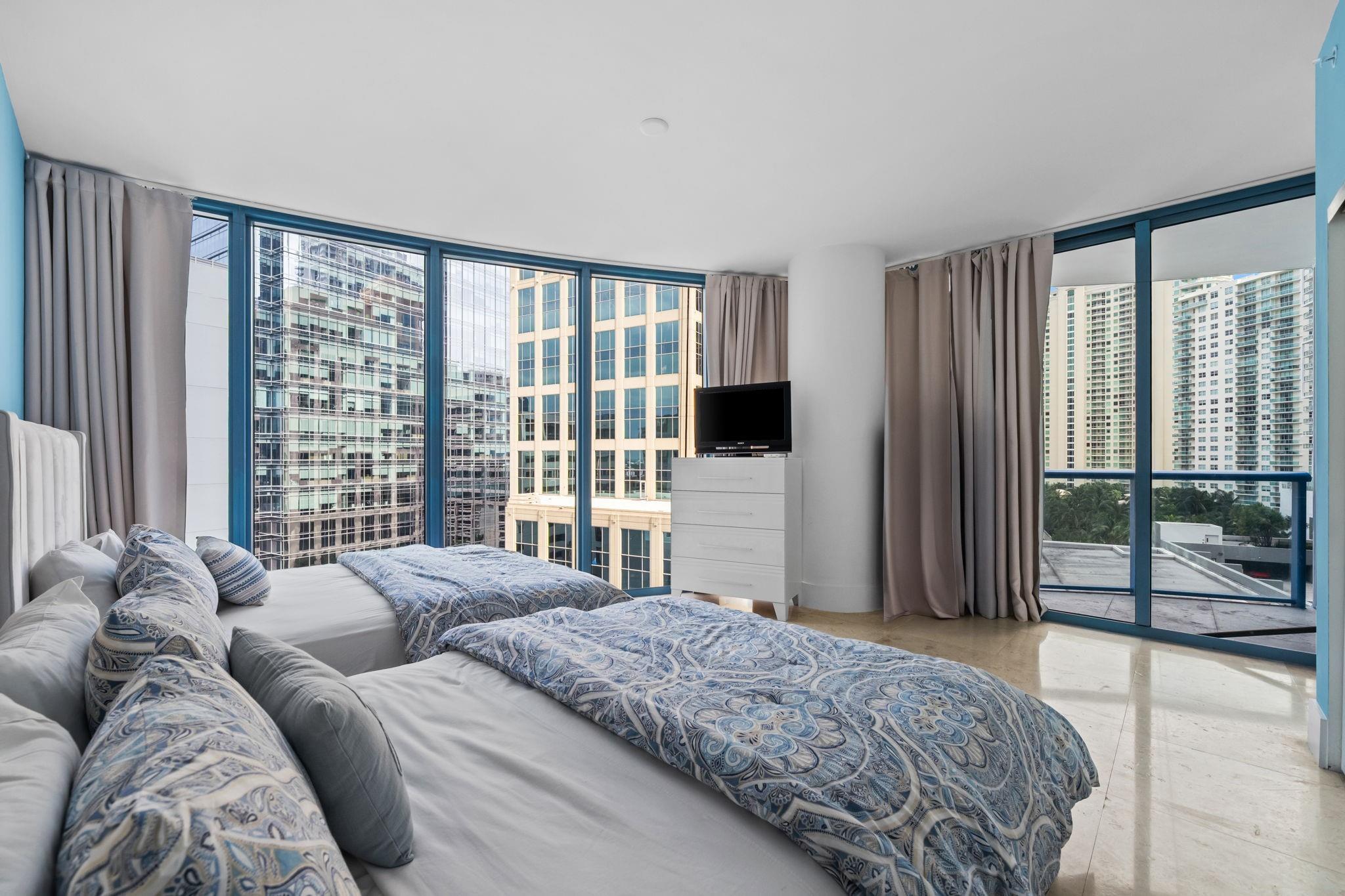 LAS OLAS RIVER HOUSE - Residential